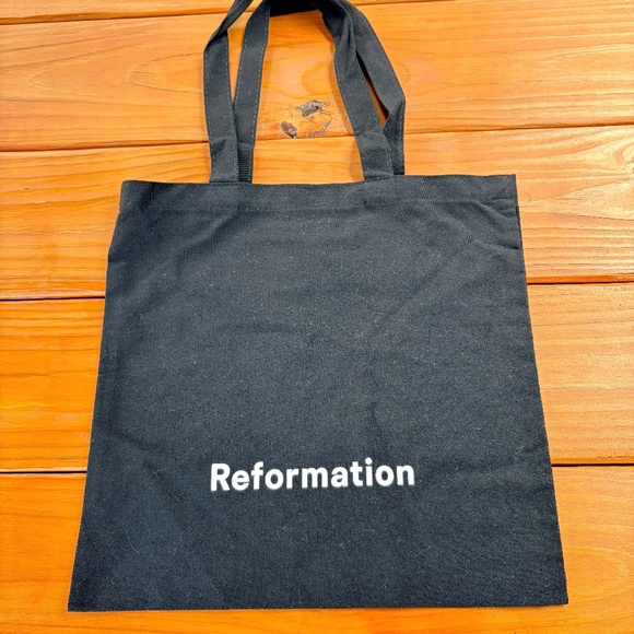 NWOT Reformation Tote Bag in Black - Picture 1 of 5